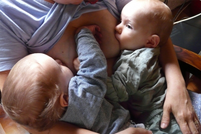 AA 102 : L'allaitement des jumeaux (et plus)
