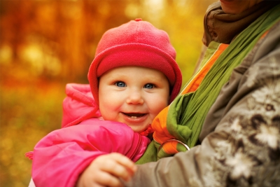 Porter son bébé, son petit enfant