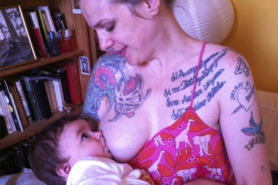 Les tatouages sont-ils compatibles avec l’allaitement ?