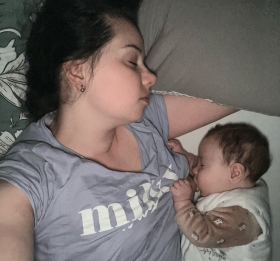 AA 142 : Les nuits des b&eacute;b&eacute;s allait&eacute;s... et de leurs parents