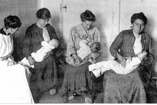 Dans l'usine métallurgique de Pamiers, février 1916